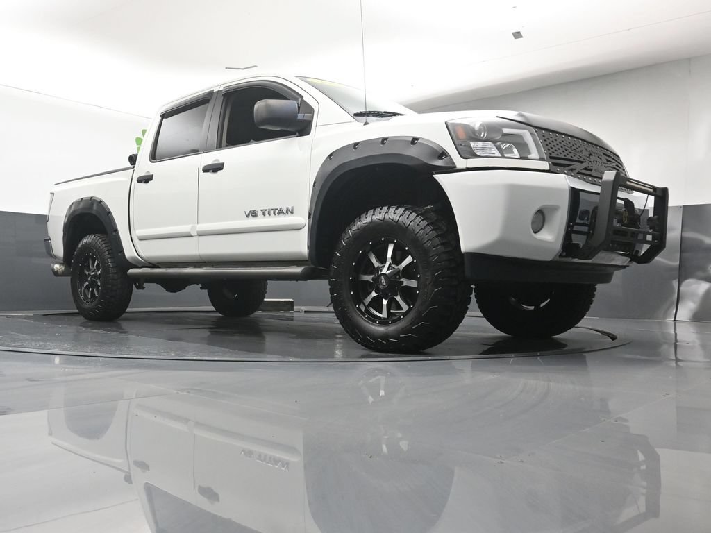 Used 2014 Nissan Titan SV w/ SV Value Truck Package AWD/4WD image 26