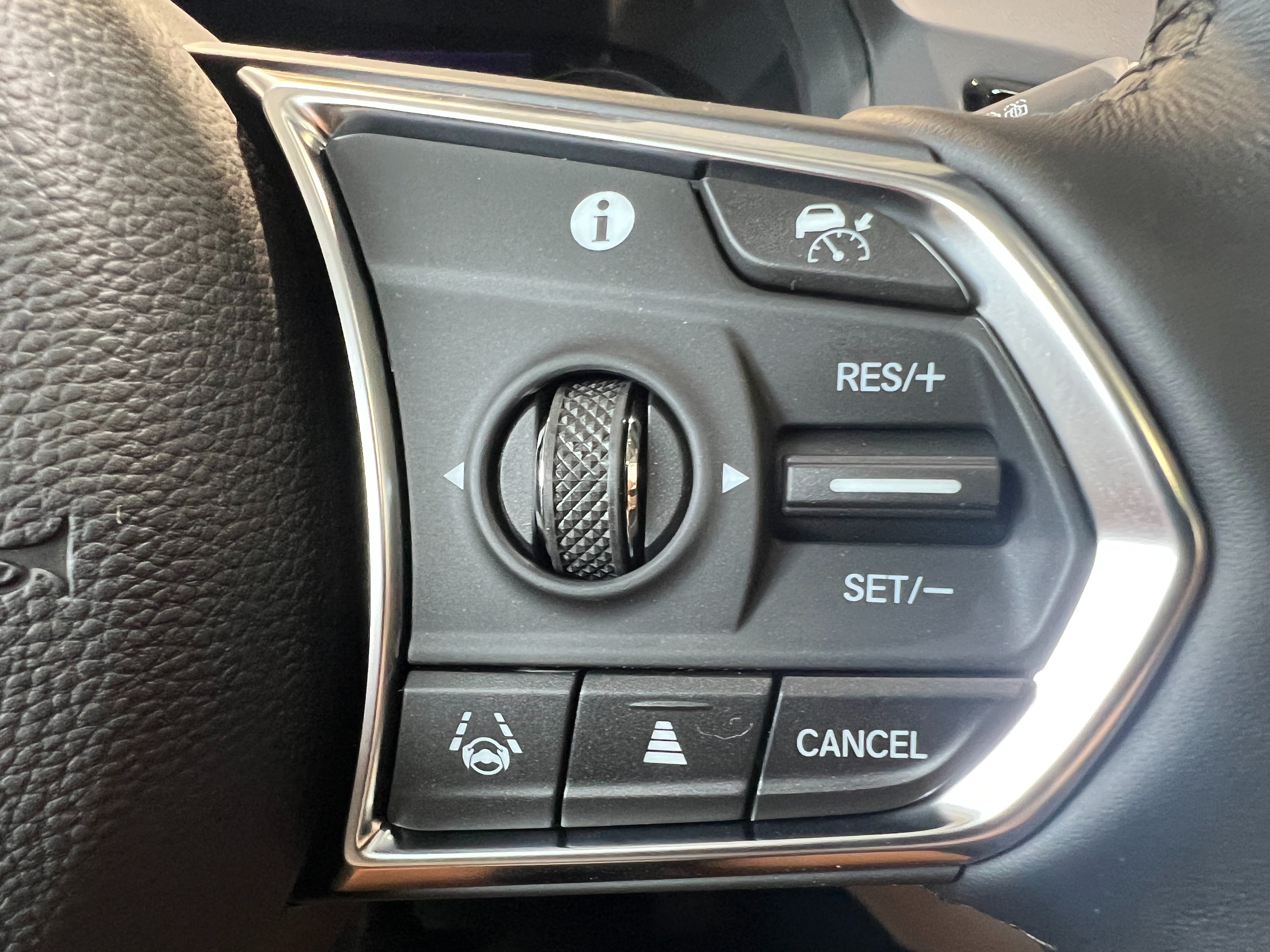 Used 2026 Acura RDX w/ Technology Package AWD/4WD image 21