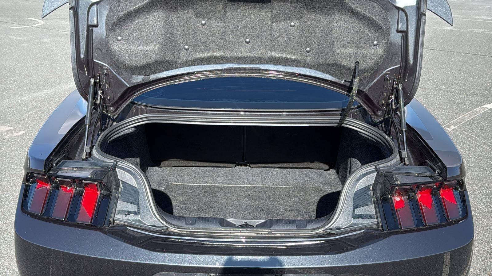 Used 2024 Ford Mustang GT Premium RWD image 21