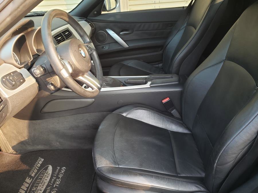 Used 2008 BMW Z4 3.0si image 7