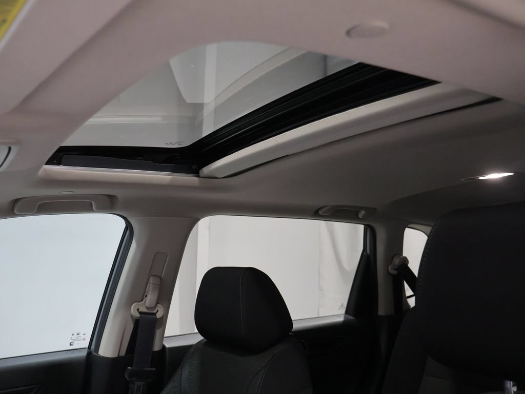 Used 2023 Honda CR-V EX image 10