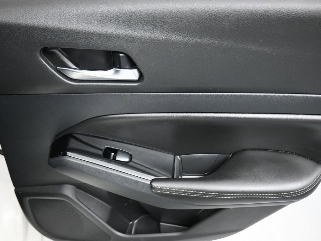 Used 2020 Nissan Altima 2.0 Platinum FWD image 36
