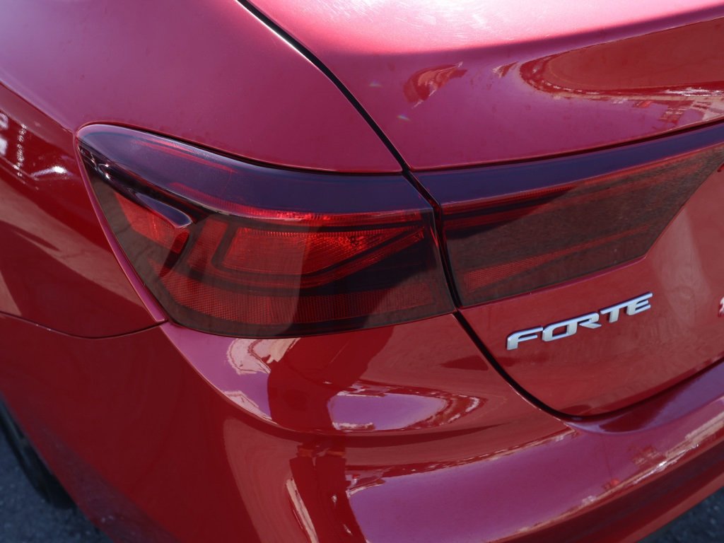 Used 2024 Kia Forte LXS image 7