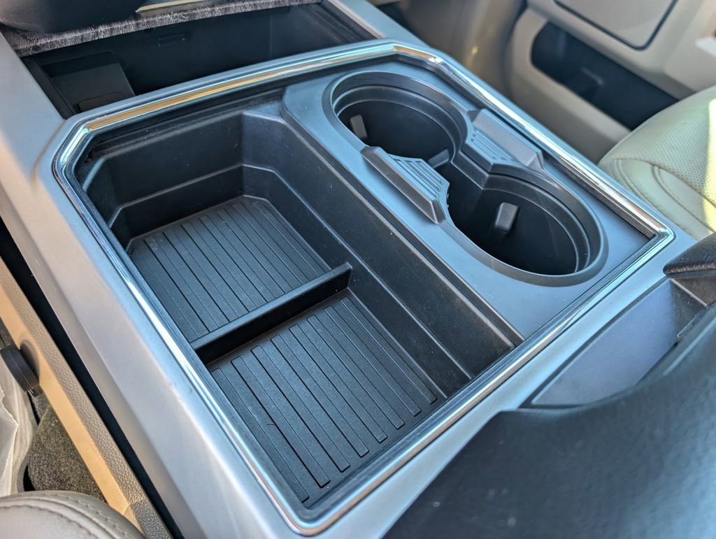 Used 2017 Ford F350 Lariat image 26