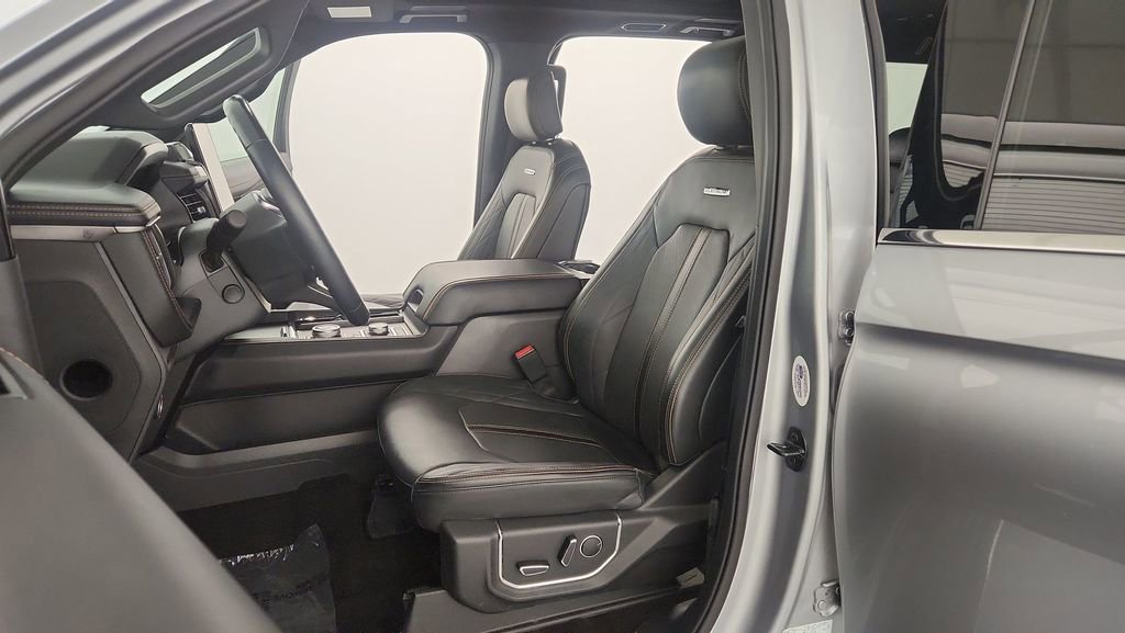 Used 2023 Ford Expedition Max Platinum image 14