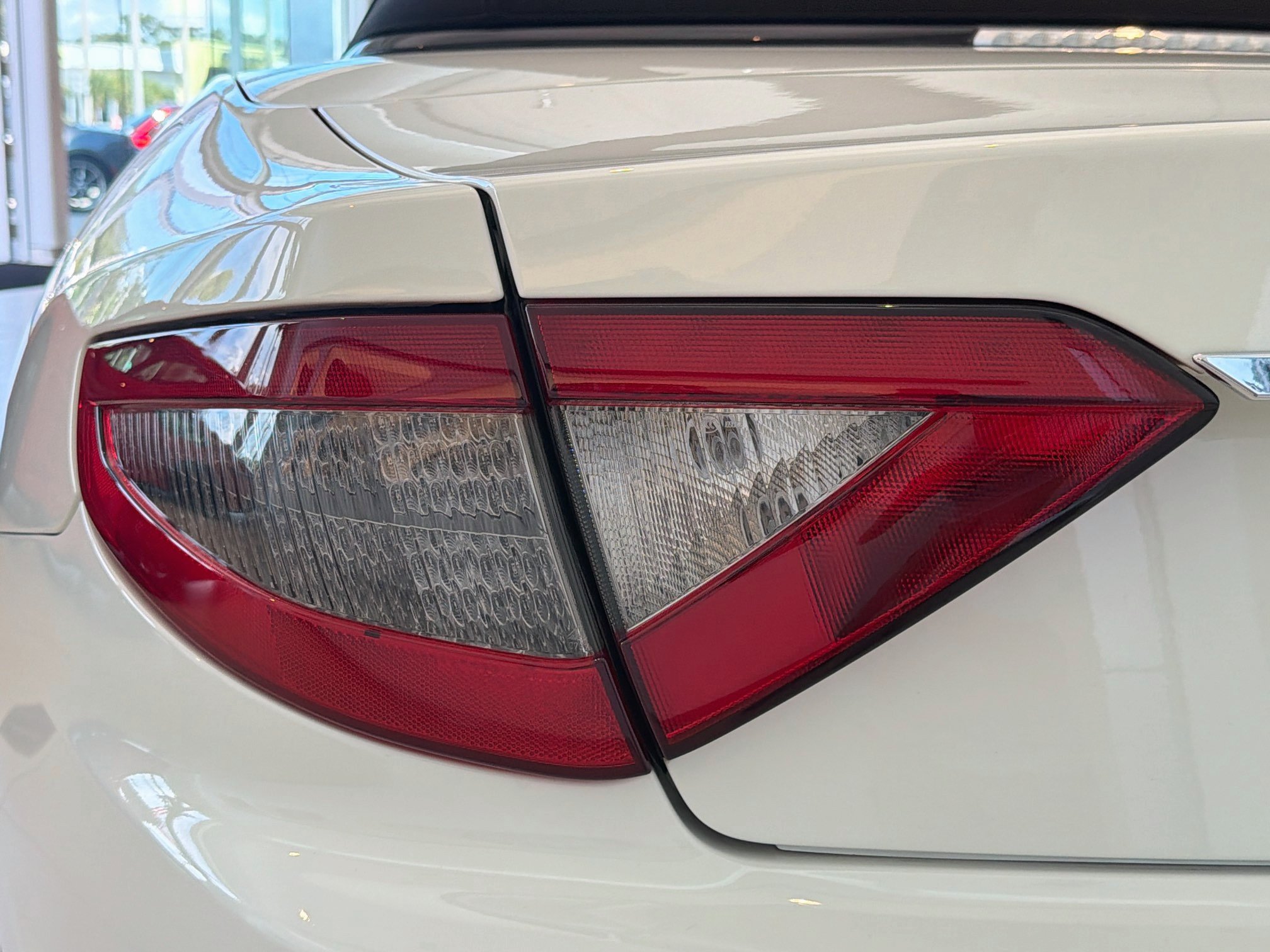 Used 2018 Maserati GranTurismo Sport RWD image 10