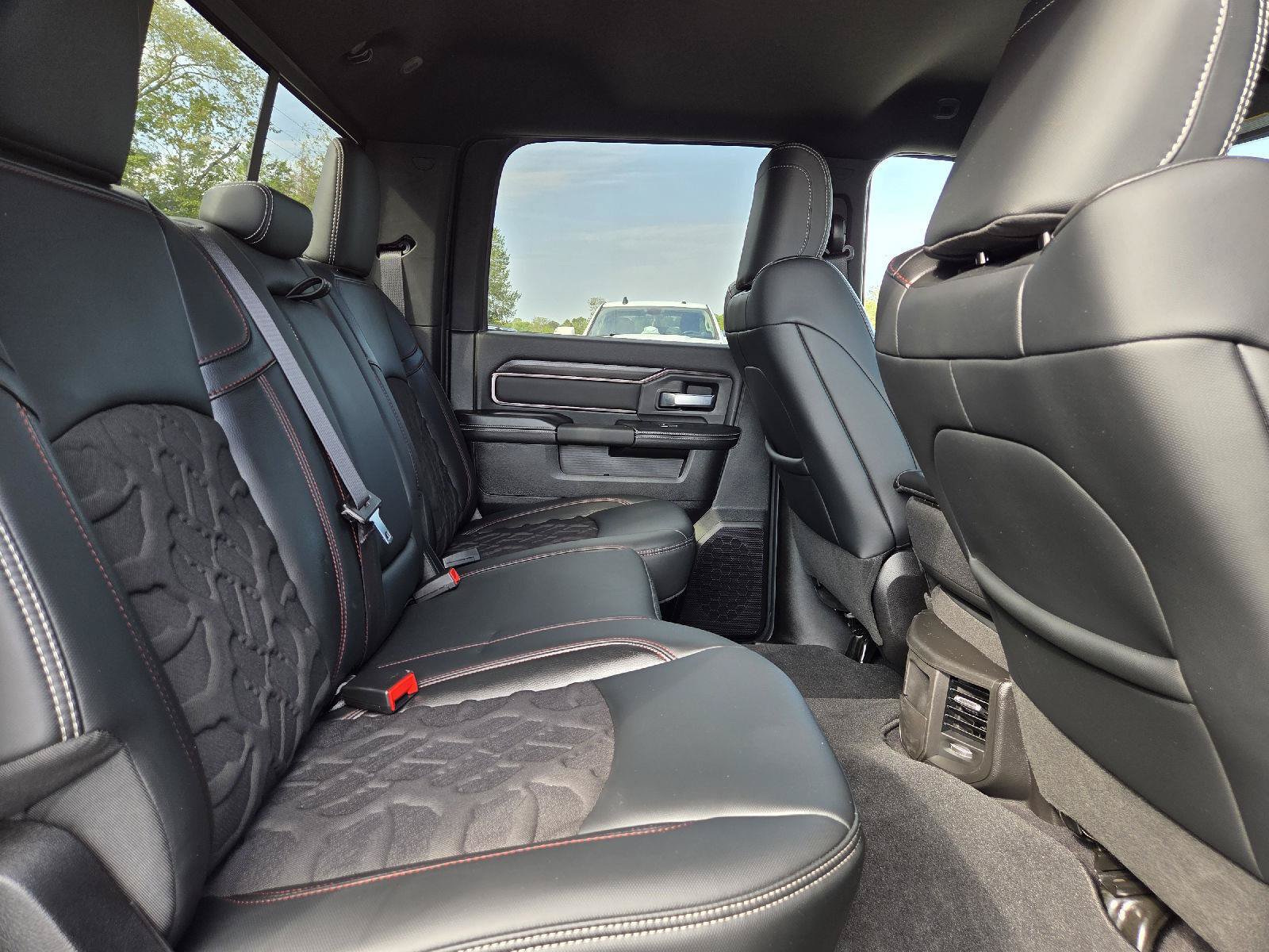 Used 2026 RAM 2500 Rebel AWD/4WD image 34