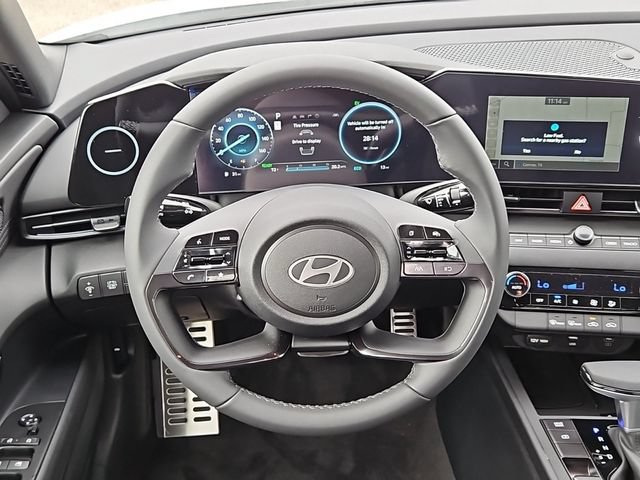 Used 2025 Hyundai Elantra SEL FWD image 20