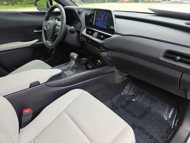 Used 2024 Lexus UX 250h FWD w/ Premium Package image 9