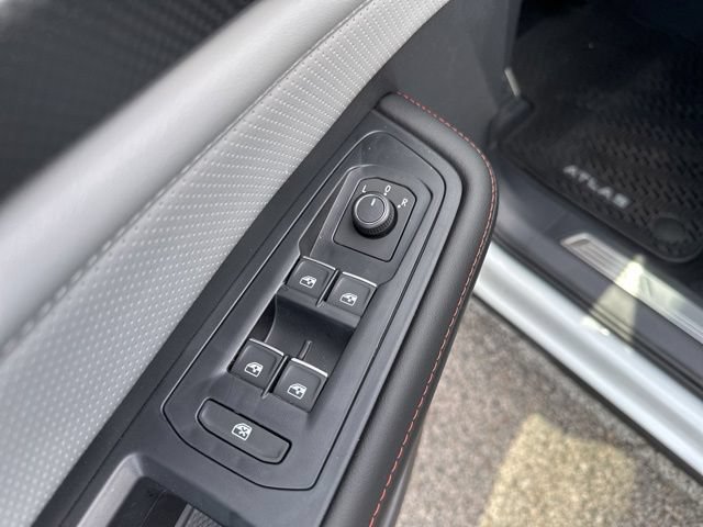 New 2026 Volkswagen Atlas Peak Edition AWD/4WD image 14