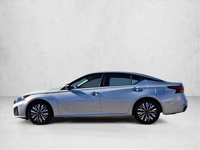 Used 2024 Nissan Altima 2.5 SV image 9