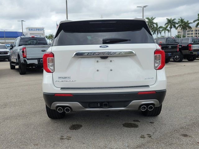 Certified 2021 Ford Explorer Platinum w/ Equipment Group 601A image 5