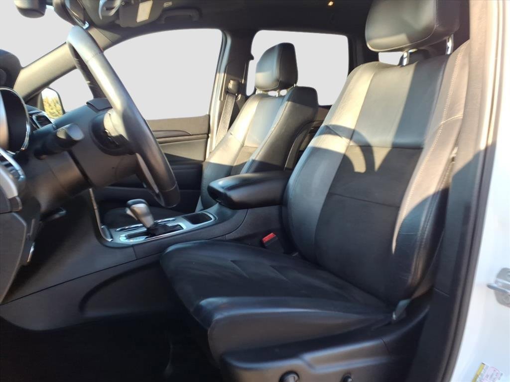 Used 2019 Jeep Grand Cherokee Altitude image 15