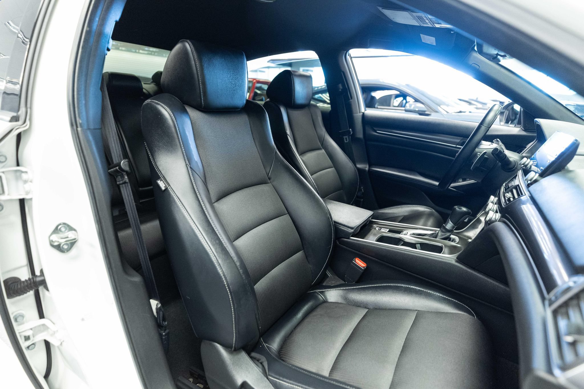 Used 2018 Honda Accord Sport image 15