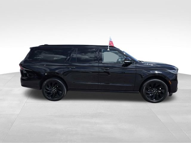 Certified 2025 Lincoln Navigator L Reserve w/ Jet Appearance Package image 2