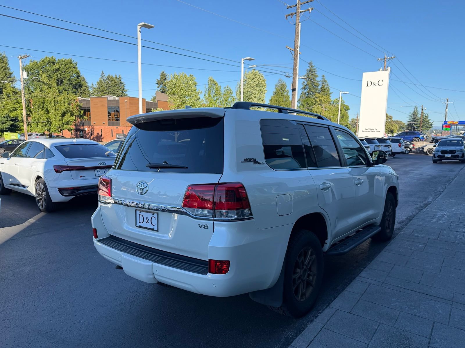 Used 2021 Toyota Land Cruiser Heritage Edition AWD/4WD image 2