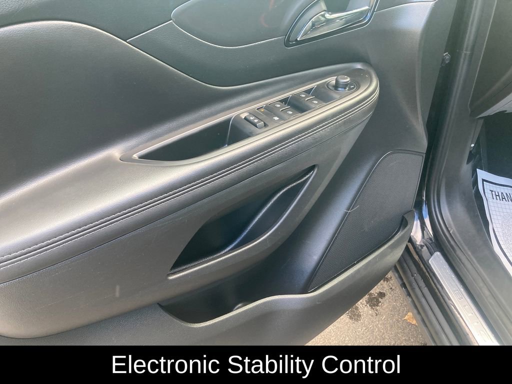 Used 2022 Buick Encore Preferred w/ Safety Package image 13