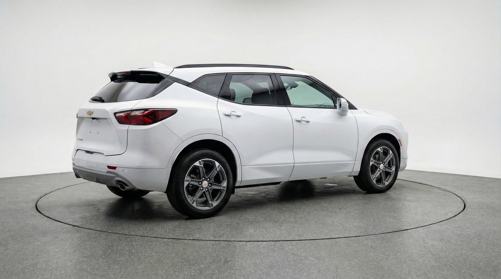 Used 2025 Chevrolet Blazer LT image 9