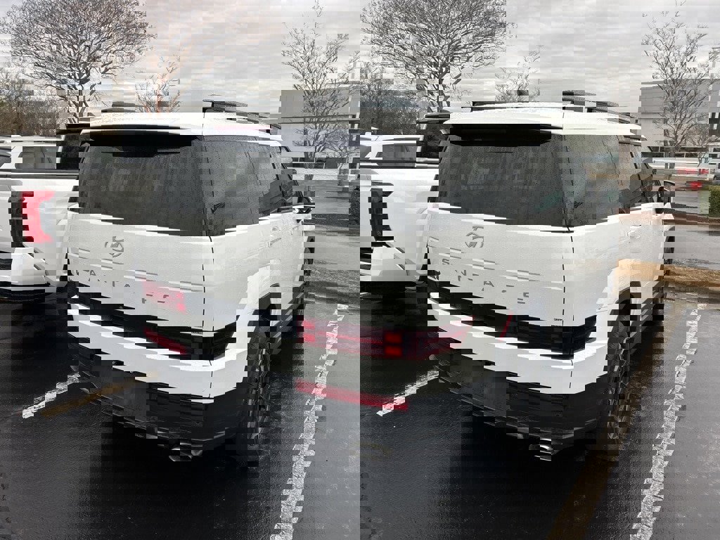 Used 2025 Hyundai Santa Fe SEL image 6