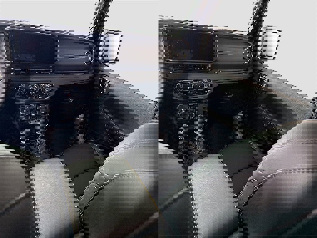 Used 2025 Jeep Wrangler Sahara w/ Safety Group image 15