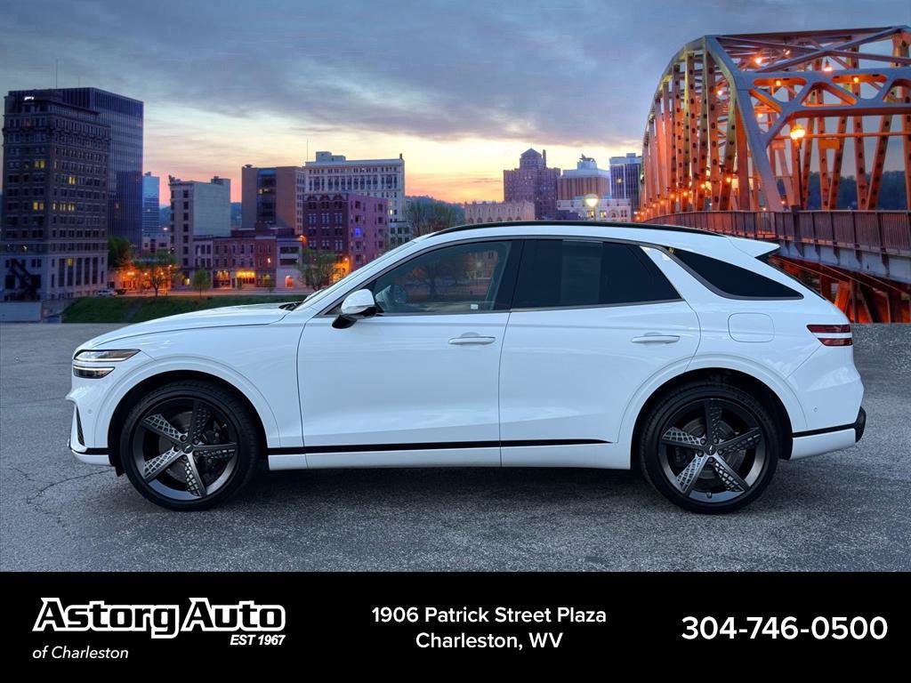 Used 2024 Genesis GV70 2.5T w/ Sport Prestige Package AWD/4WD image 6
