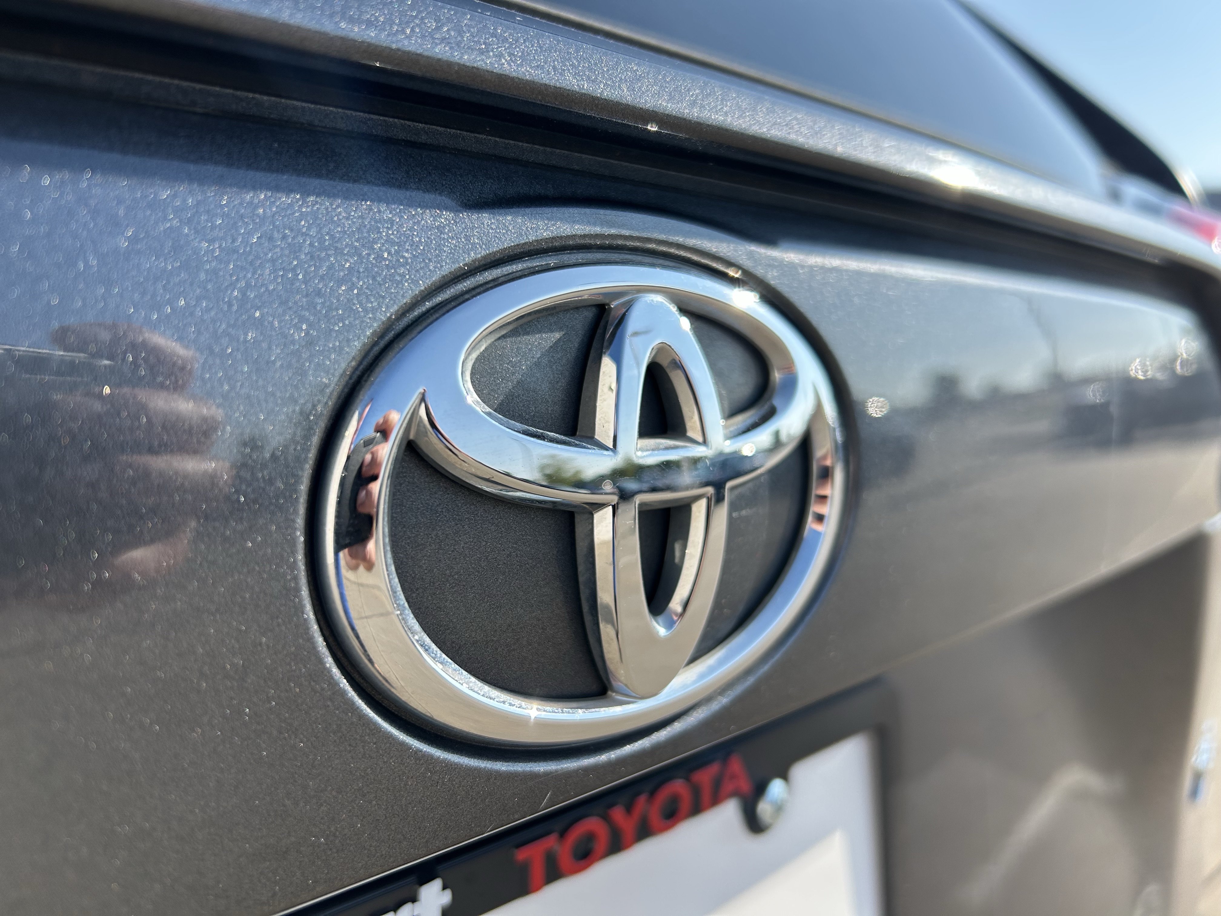 Certified 2025 Toyota RAV4 XLE FWD image 7