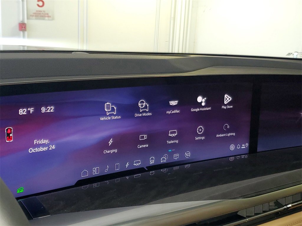 New 2026 Cadillac Escalade IQL Sport 2 w/ LPO, ONYX Package image 22