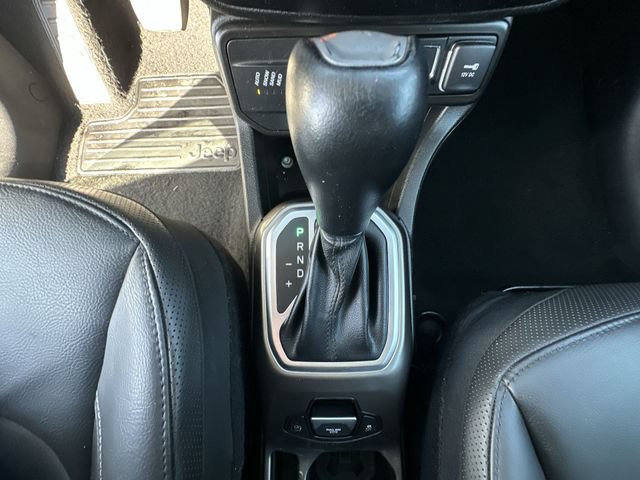 Used 2020 Jeep Renegade Limited AWD/4WD image 34