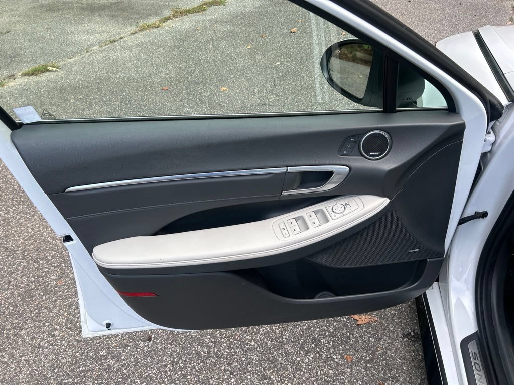 Used 2021 Hyundai Sonata Limited FWD image 15