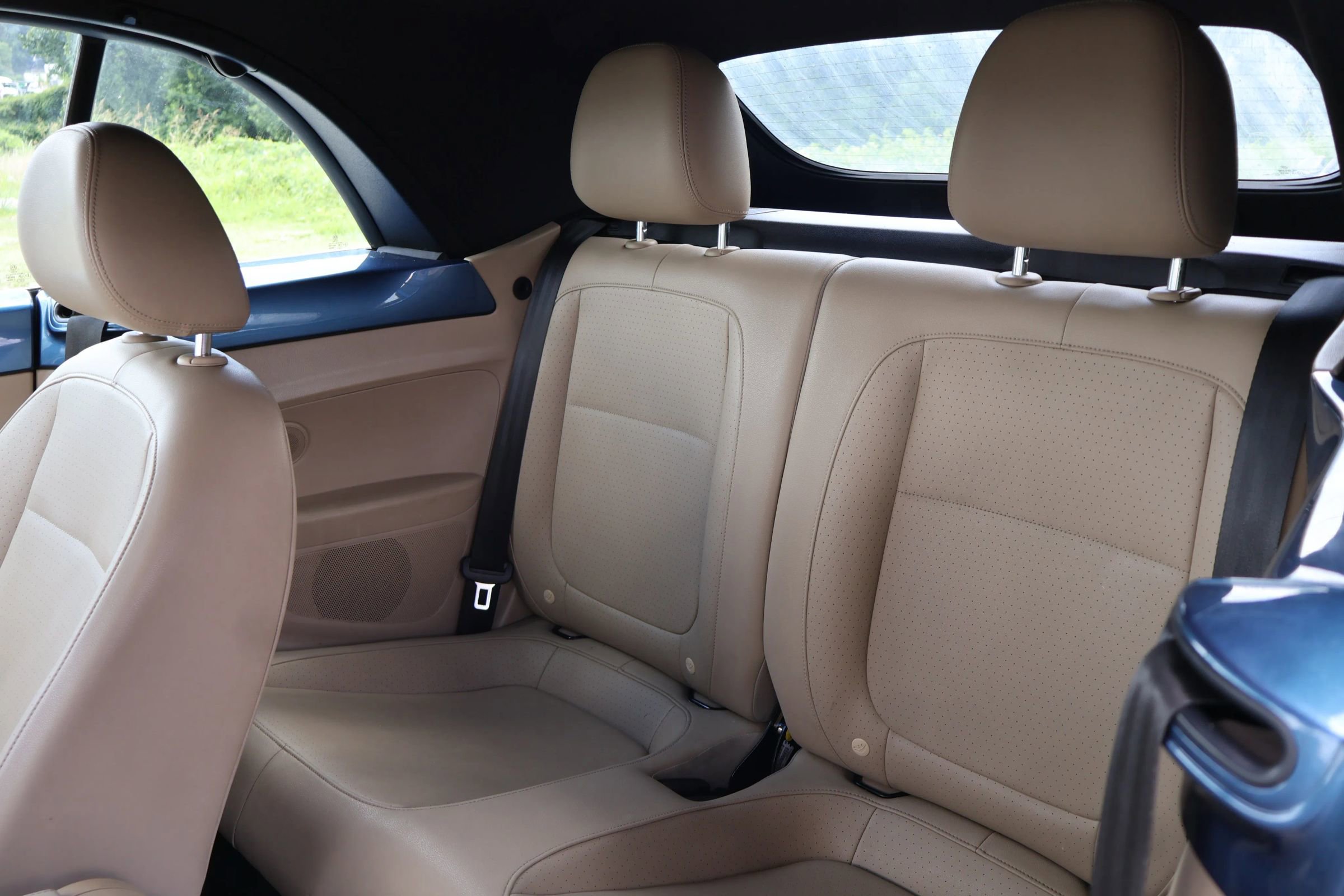 Used 2018 Volkswagen Beetle 2.0T S image 21