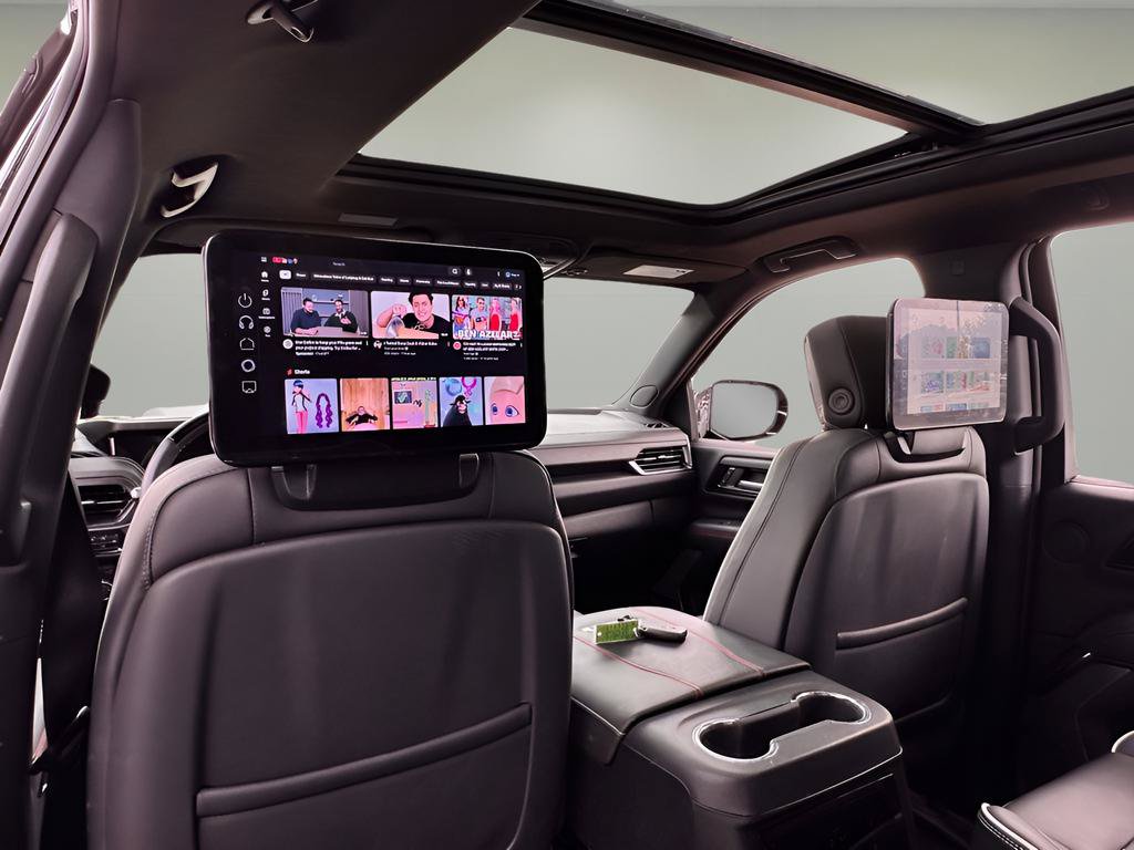 Used 2025 GMC Yukon AT4 Ultimate w/ LPO, Floor Liner Package AWD/4WD image 19