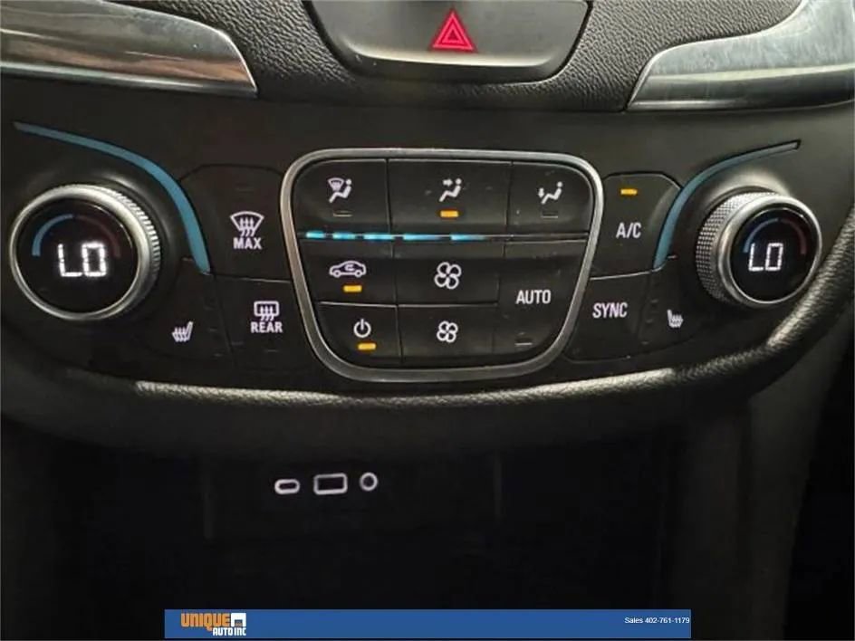 Used 2019 Chevrolet Equinox Premier image 21