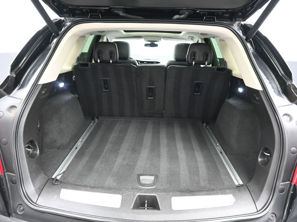 Used 2017 Cadillac XT5 Luxury w/ LPO, Wheel Lock Package image 42