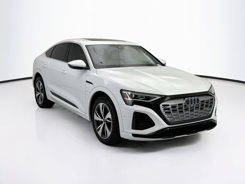 Certified 2024 Audi Q8 e-tron Premium Plus AWD/4WD image 3