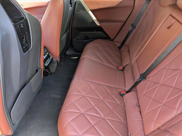 Used 2024 BMW iX xDrive50 w/ Premium Package AWD/4WD image 20