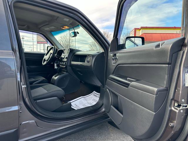 Used 2015 Jeep Patriot Latitude image 19