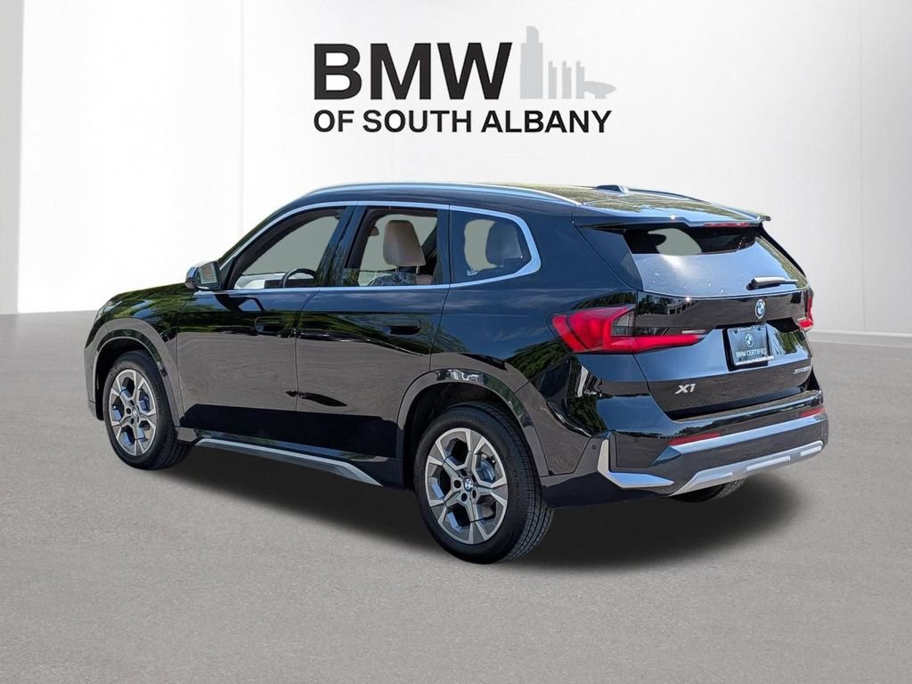Certified 2023 BMW X1 xDrive28i w/ Convenience Package AWD/4WD image 4