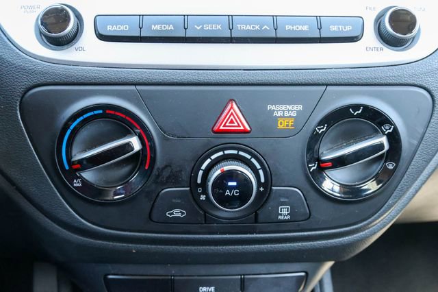 Used 2021 Hyundai Accent SE FWD image 21