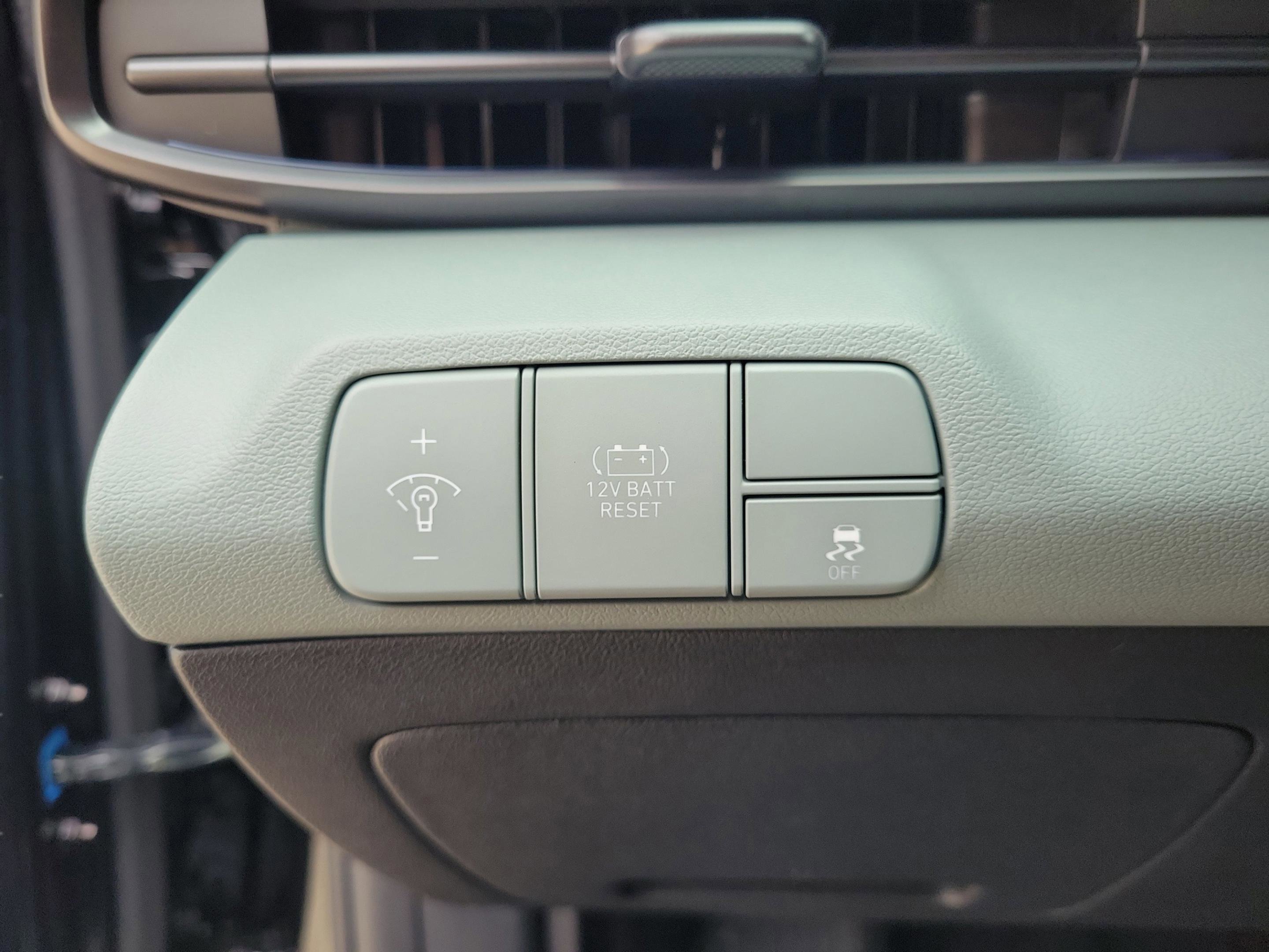 New 2026 Hyundai Elantra Limited image 15