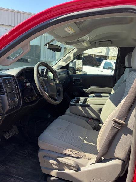 Used 2018 Chevrolet Silverado 3500 W/T w/ Snow Plow Prep Package image 8