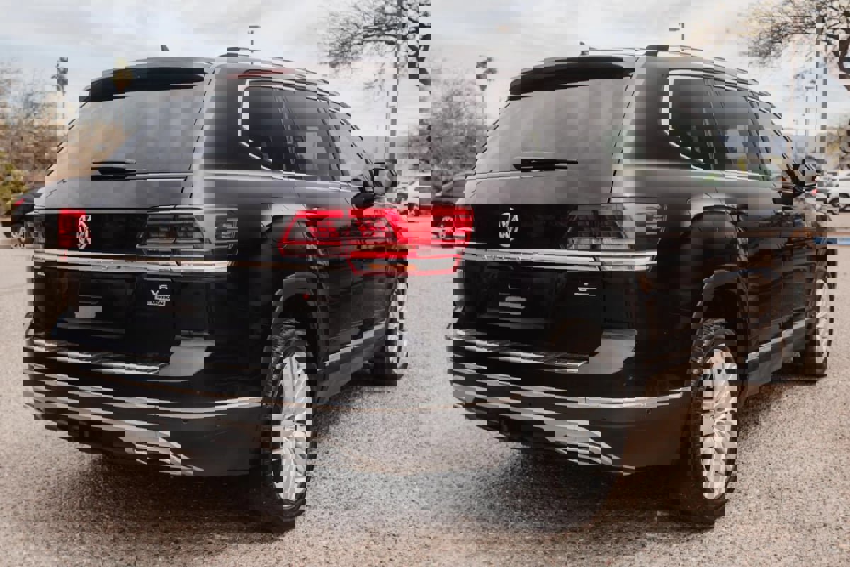 Used 2018 Volkswagen Atlas SEL Premium image 5