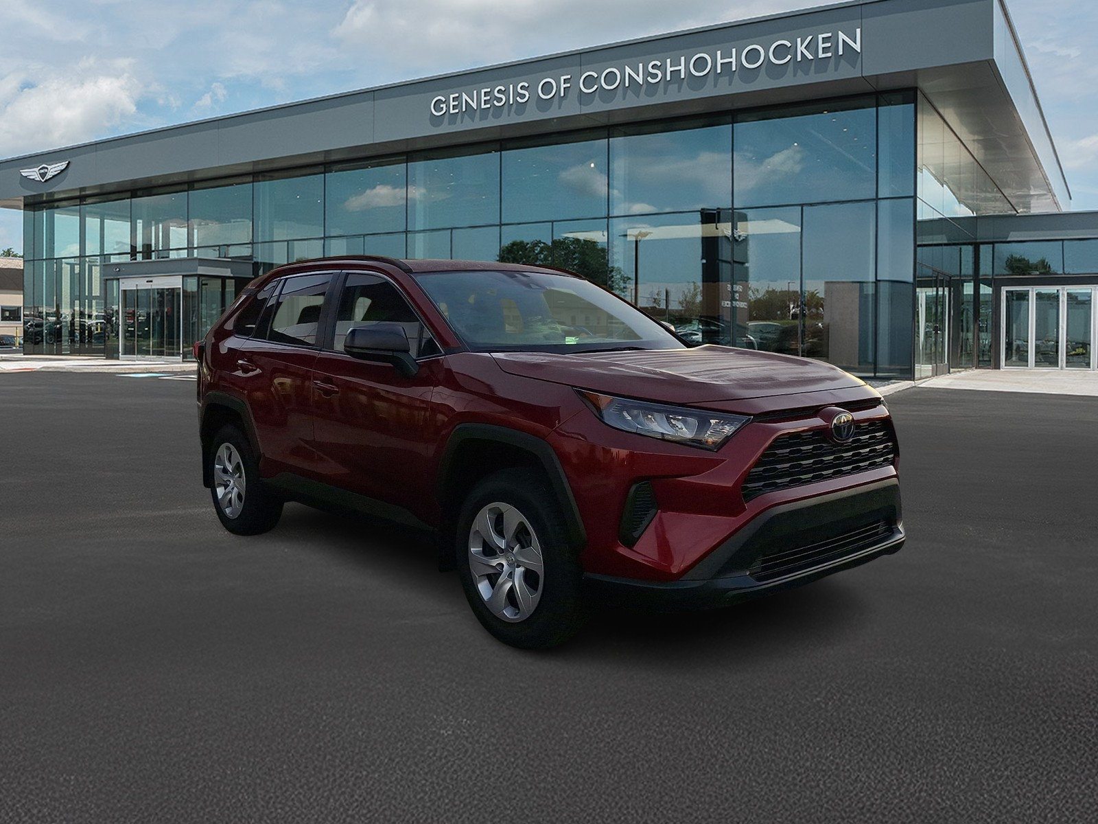 Used 2021 Toyota RAV4 LE AWD/4WD image 2