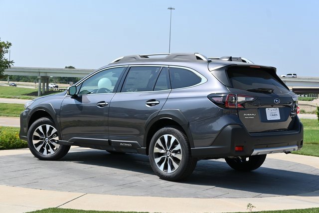 New 2025 Subaru Outback Touring XT image 5