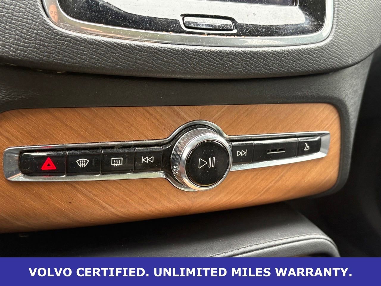 Certified 2024 Volvo XC90 B5 Plus w/ Protection Package Premier AWD/4WD image 21