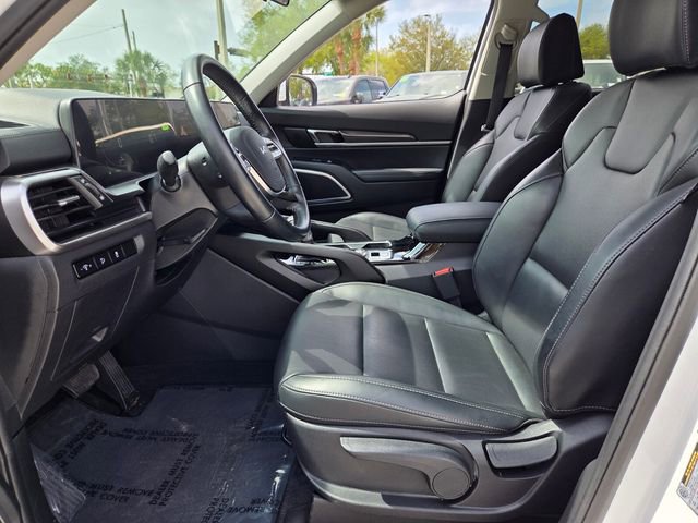 Used 2024 Kia Telluride LX image 11