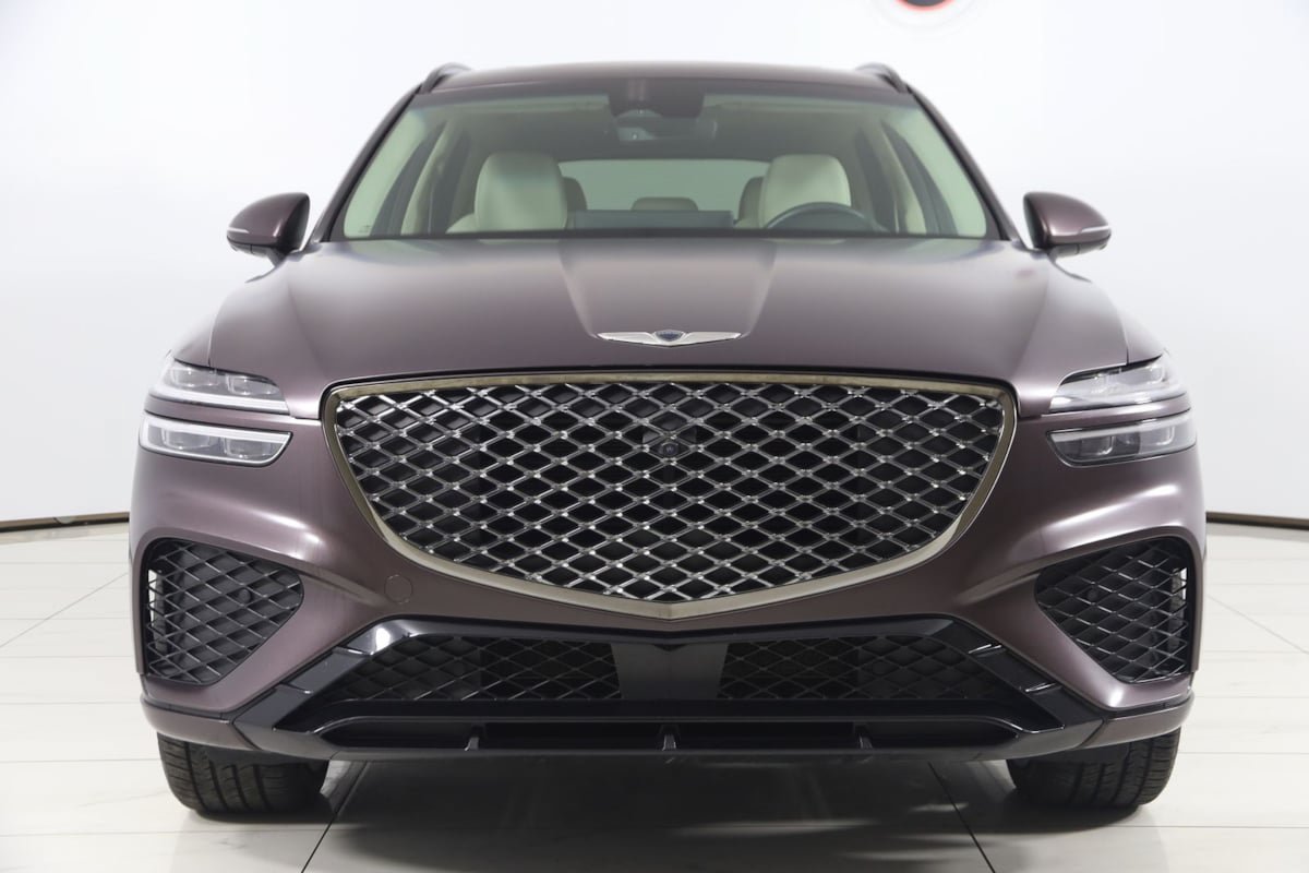 Used 2023 Genesis GV70 3.5T Sport w/ Sport Prestige Package AWD/4WD image 57