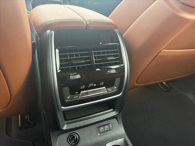 Used 2027 BMW X7 xDrive40i w/ M Sport Package AWD/4WD image 19