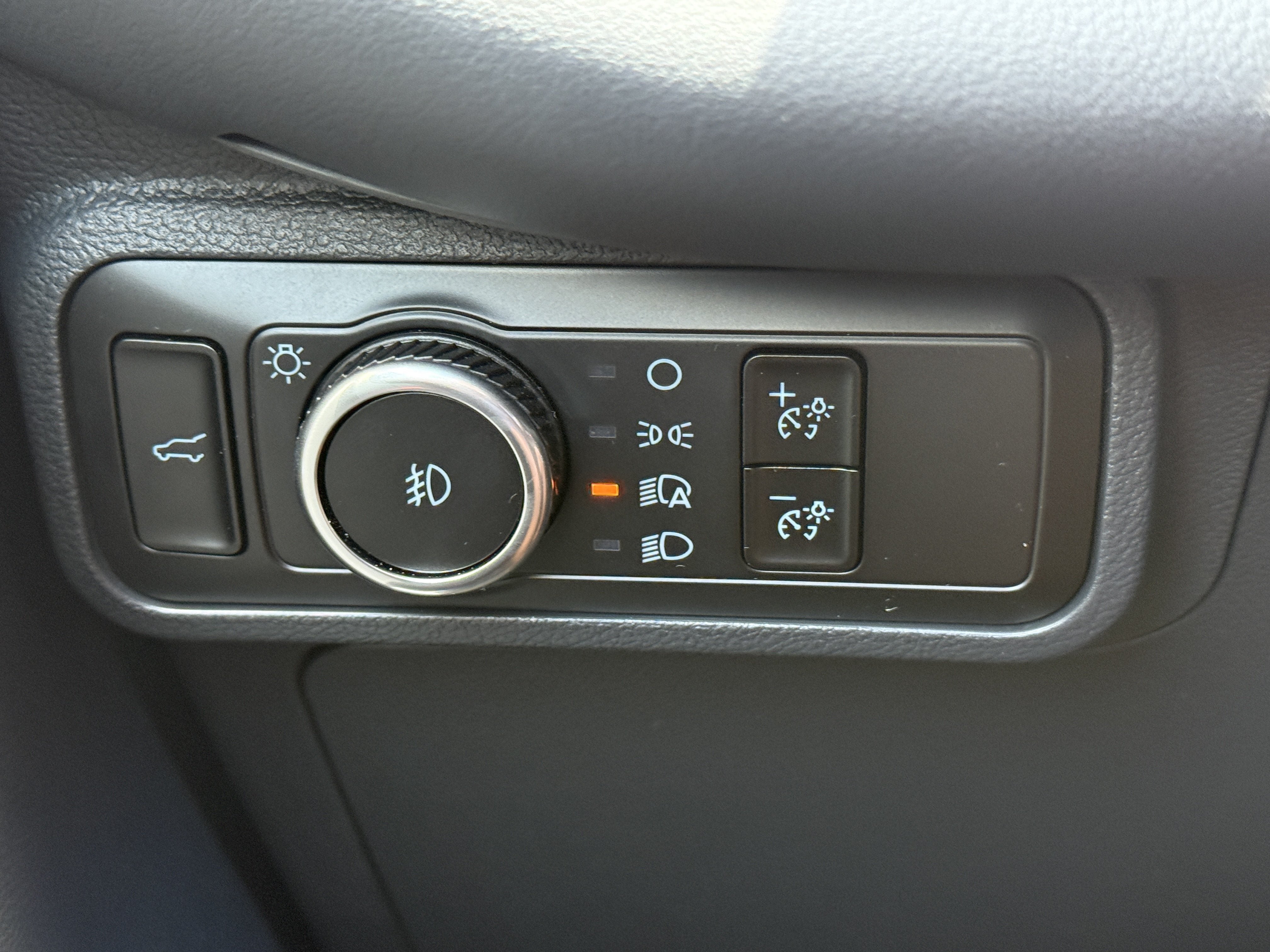 Used 2025 Ford Explorer ST AWD/4WD image 23