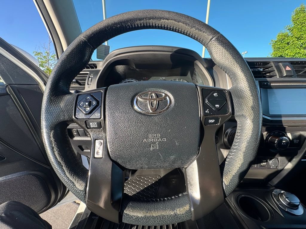 Used 2019 Toyota 4Runner SR5 AWD/4WD image 11