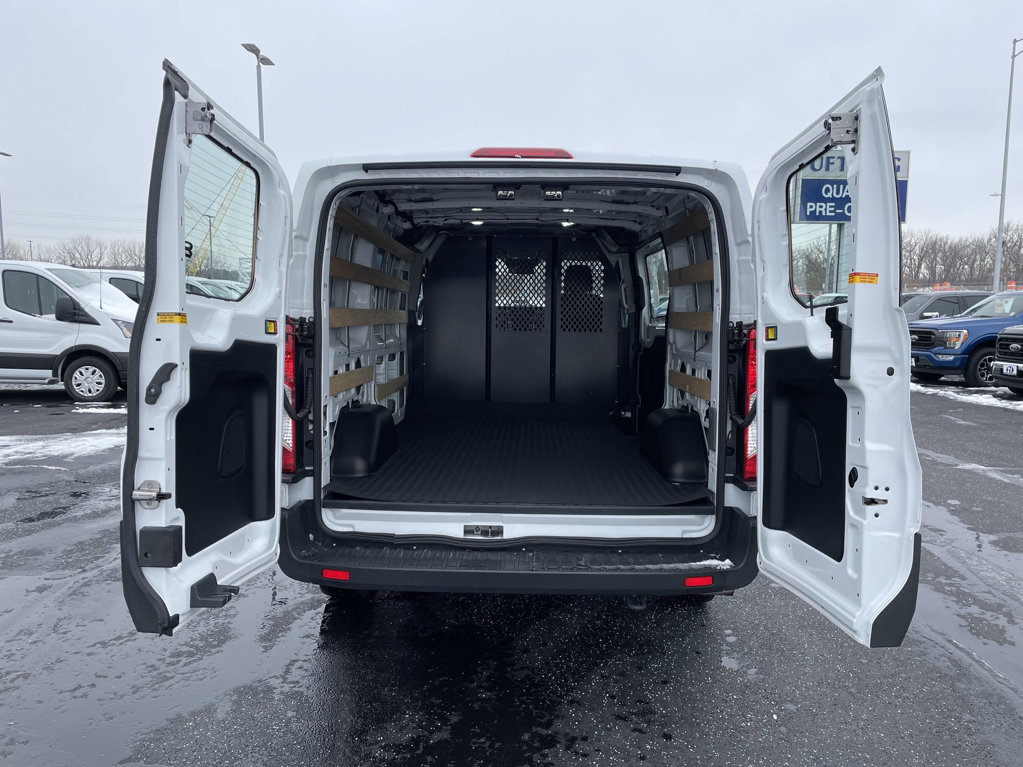 Used 2024 Ford Transit 250 Low Roof w/ Exterior Upgrade Package image 5